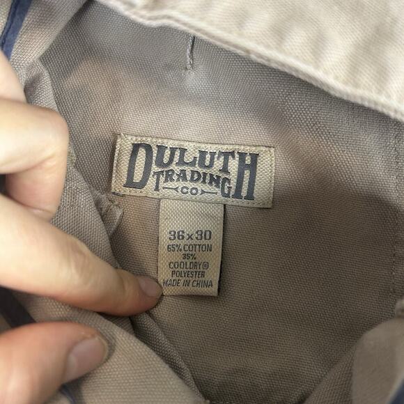 Duluth Trading Co Cargo Pants Mens 36X30 Beige Khaki Straight Leg Workwear Flaws - Picture 10 of 13